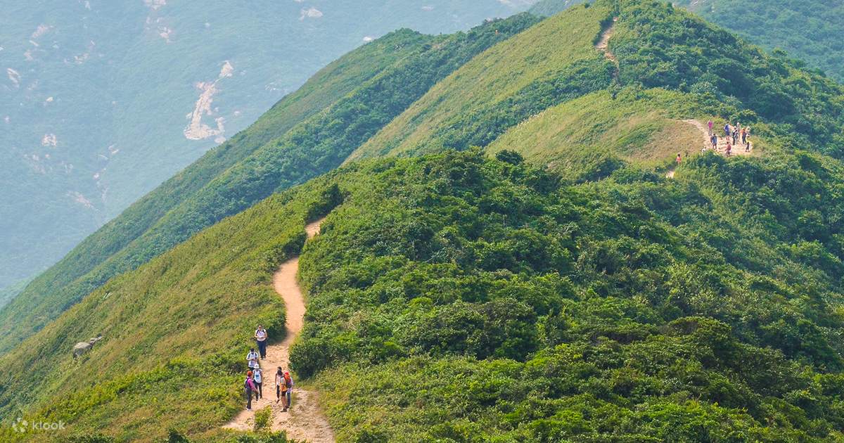 Dragon's back sales hiking tour